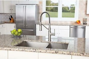 PlumbMaster Delivers on Sensor Kitchen Faucet Trend